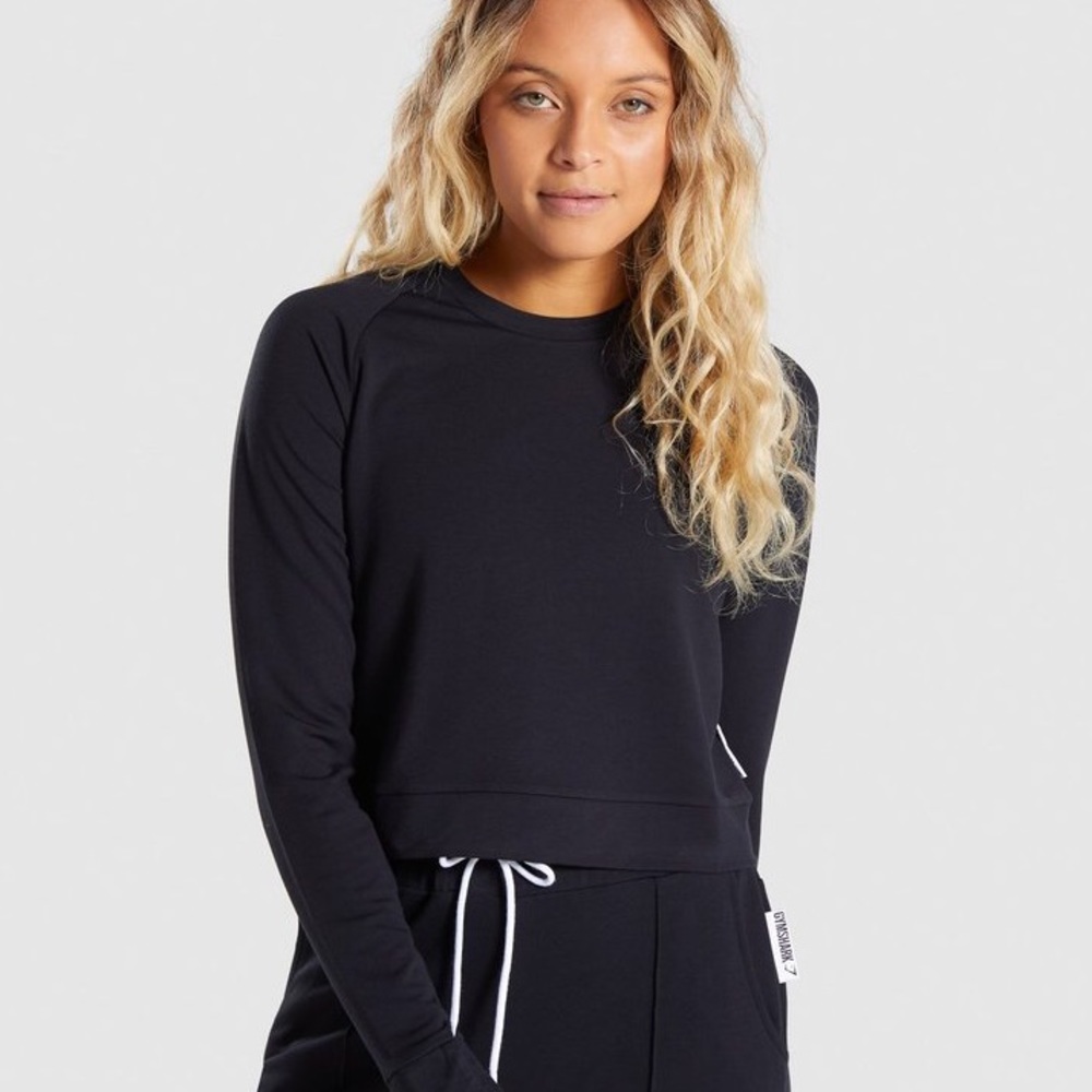 Gymshark | Black Solace Crop Sweater Size S
